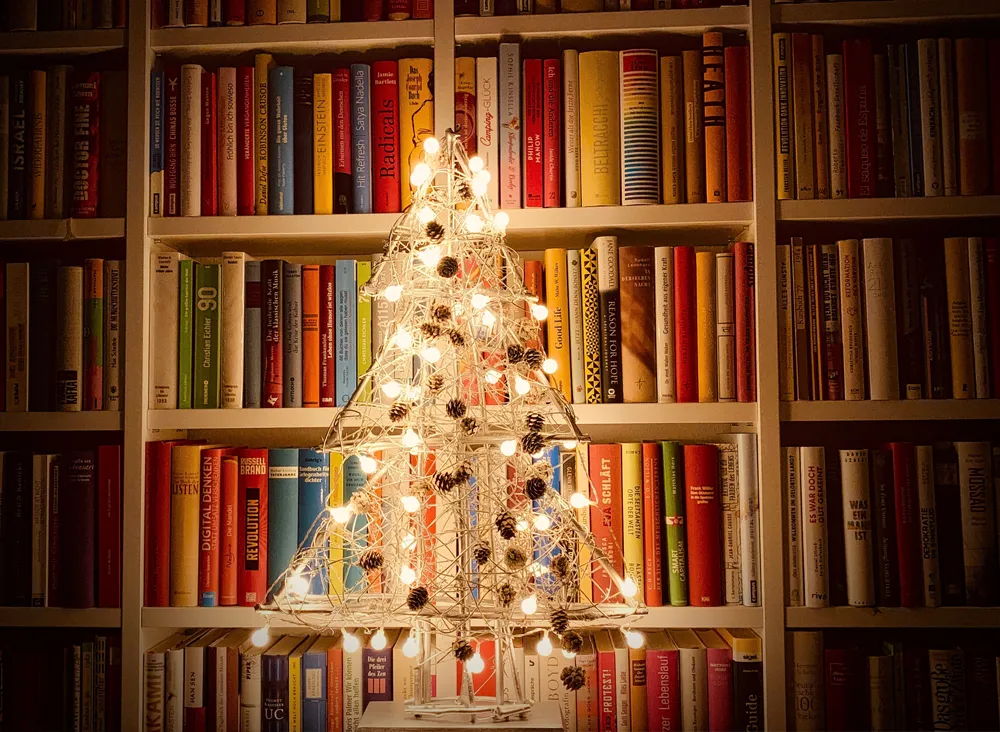 RICHARD JOHNSON: Staged readings of Capote’s beloved Christmas stories coming to Southampton